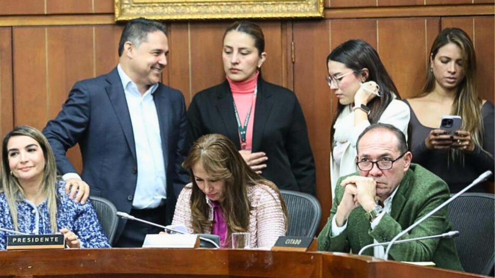 Comisión Séptima hunde la reforma laboral