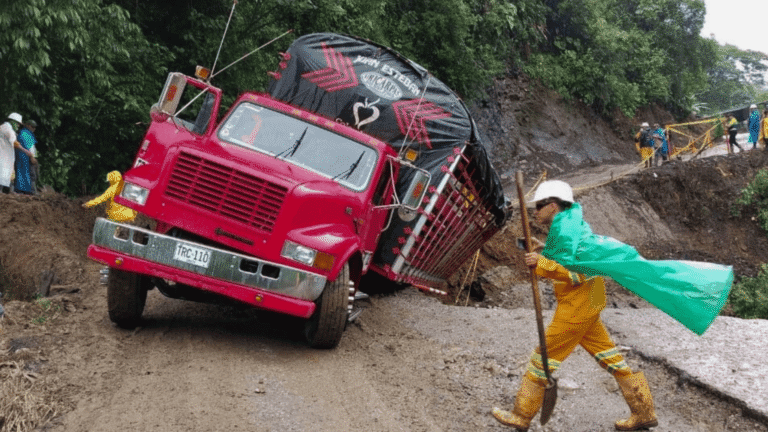 Comercio araucano siente el coletazo por deterioro de la vía de La Soberanía