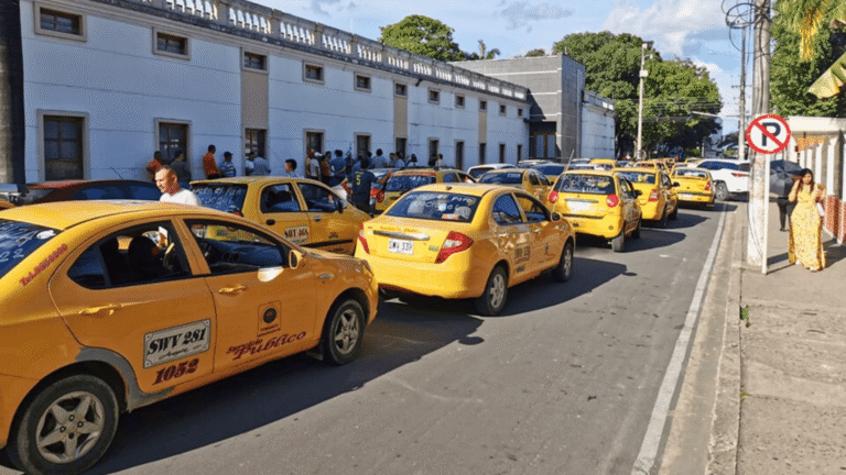 Algunos dueños de taxis en Arauca prefieren vender sus vehículos ante el avance del transporte ilegal