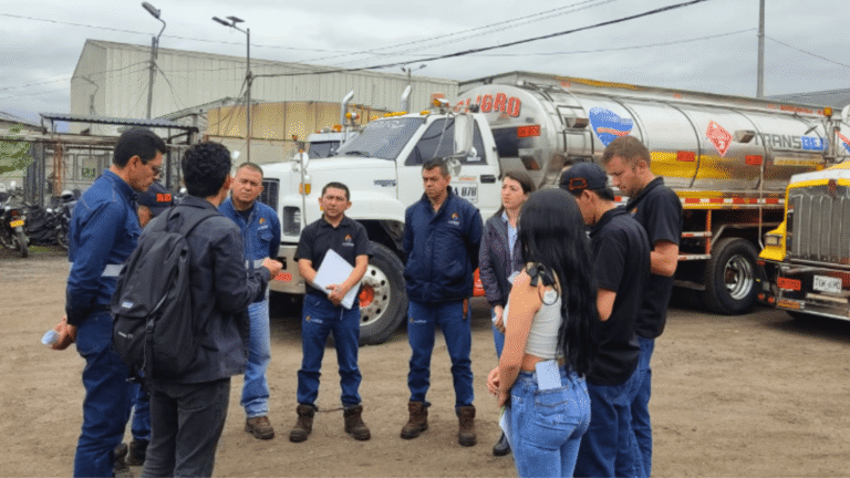 Gobierno unifica reglas para garantizar salario y condiciones laborales de conductores de carga